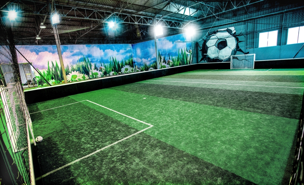 FOOTBALL INDOOR